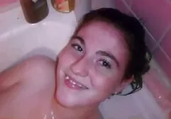 Due ragazze succhiare un cazzo donne nude vecchie