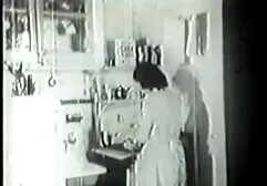 Bella ragazza cazzo madre e figlio scopano