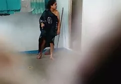 Pollo l'ufficio video trans sex con un bordo bagnato